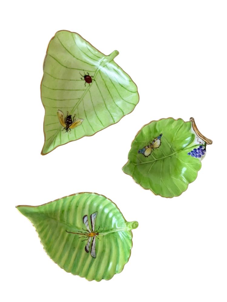 Leaf bonbon or salt dish